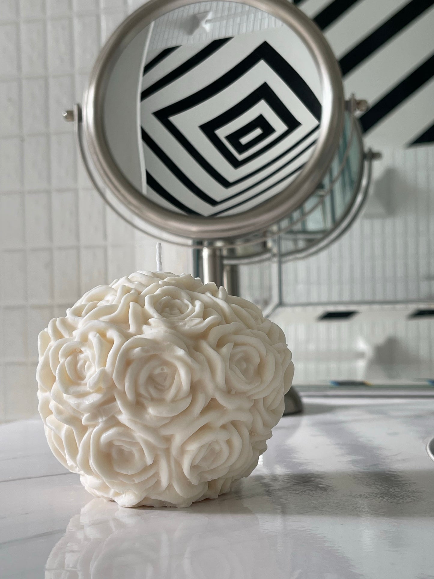 Large round Rose Ball