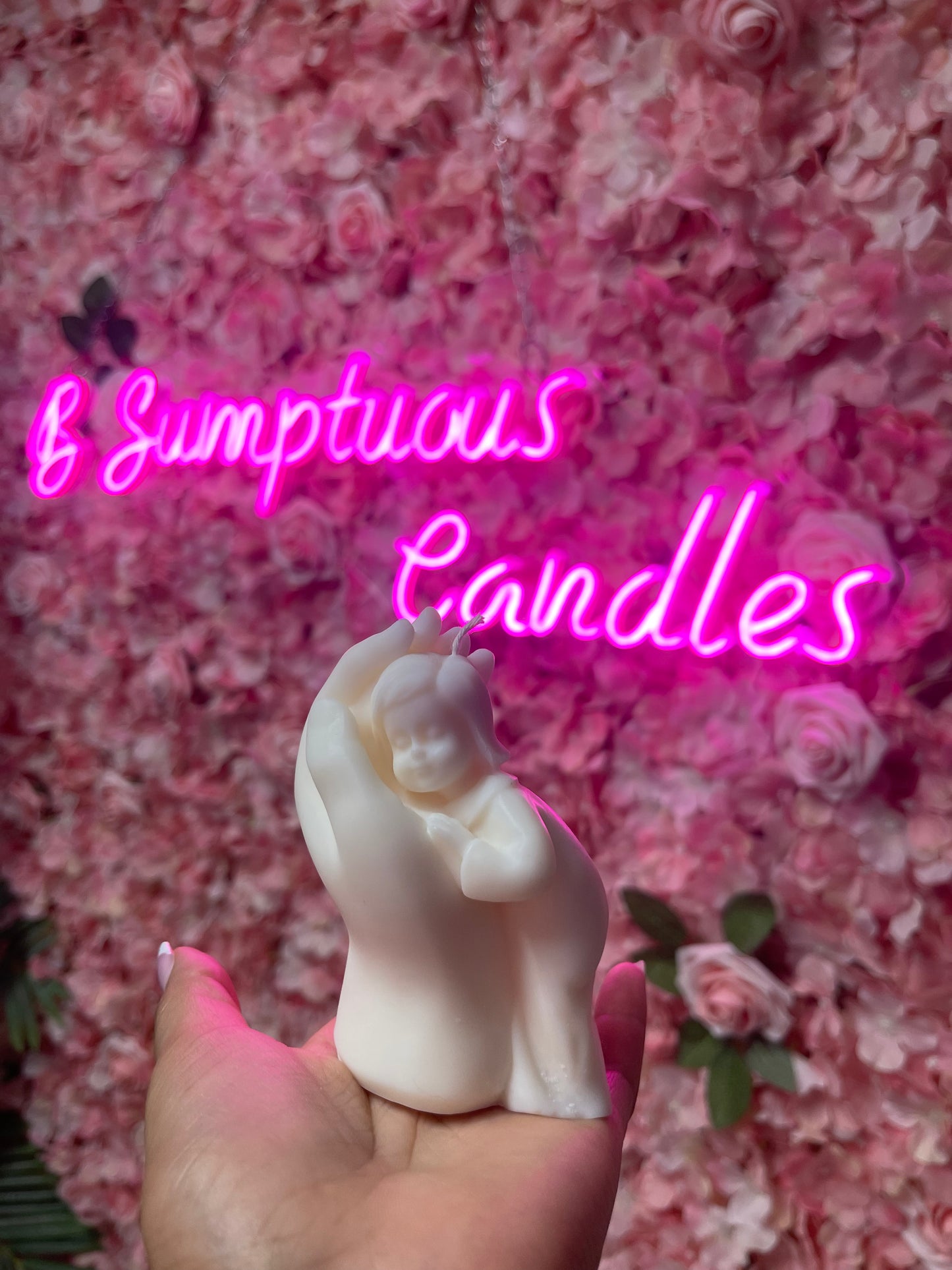Sweet Angel in Hand