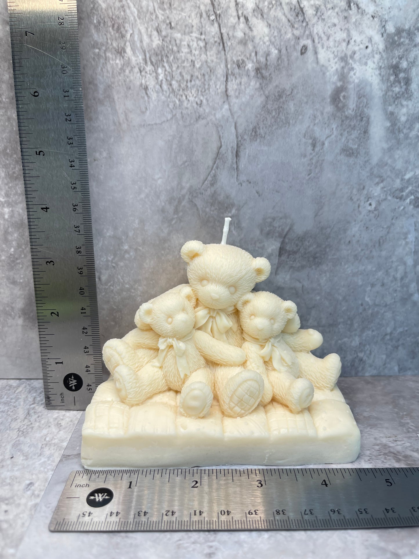 A Beary love  Candle